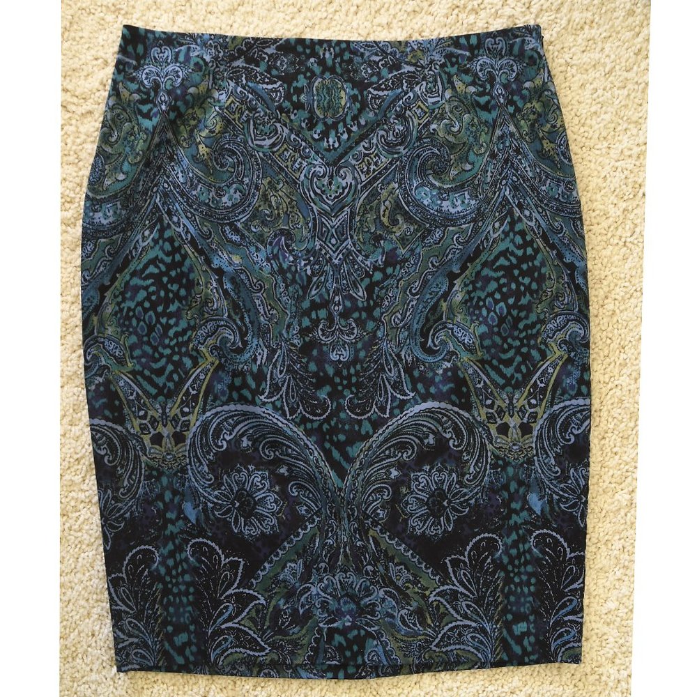 Chico's Paisley Pencil Skirt, size 1, NWT MSRP $89.00, Blue Green Colors